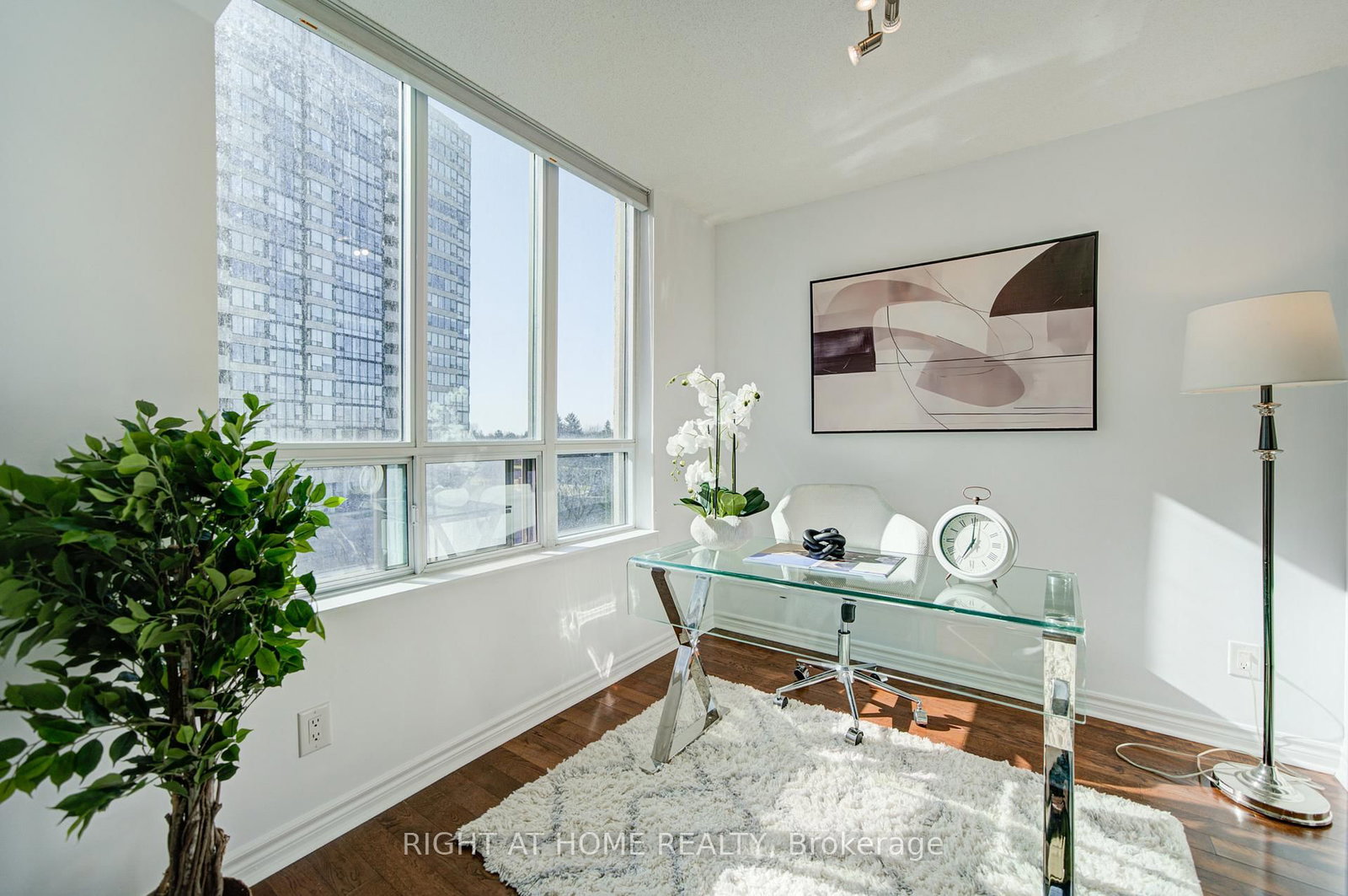 335 Rathburn Road W, Unit 211 - Photo 34