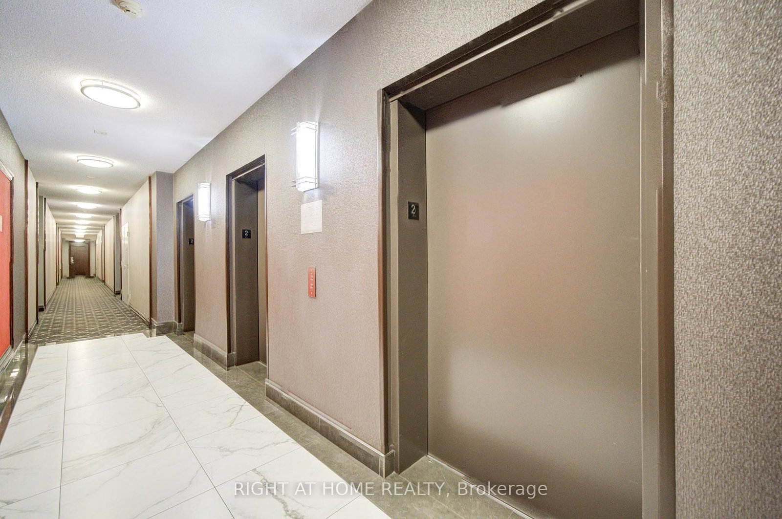 335 Rathburn Road W, Unit 211 - Photo 5