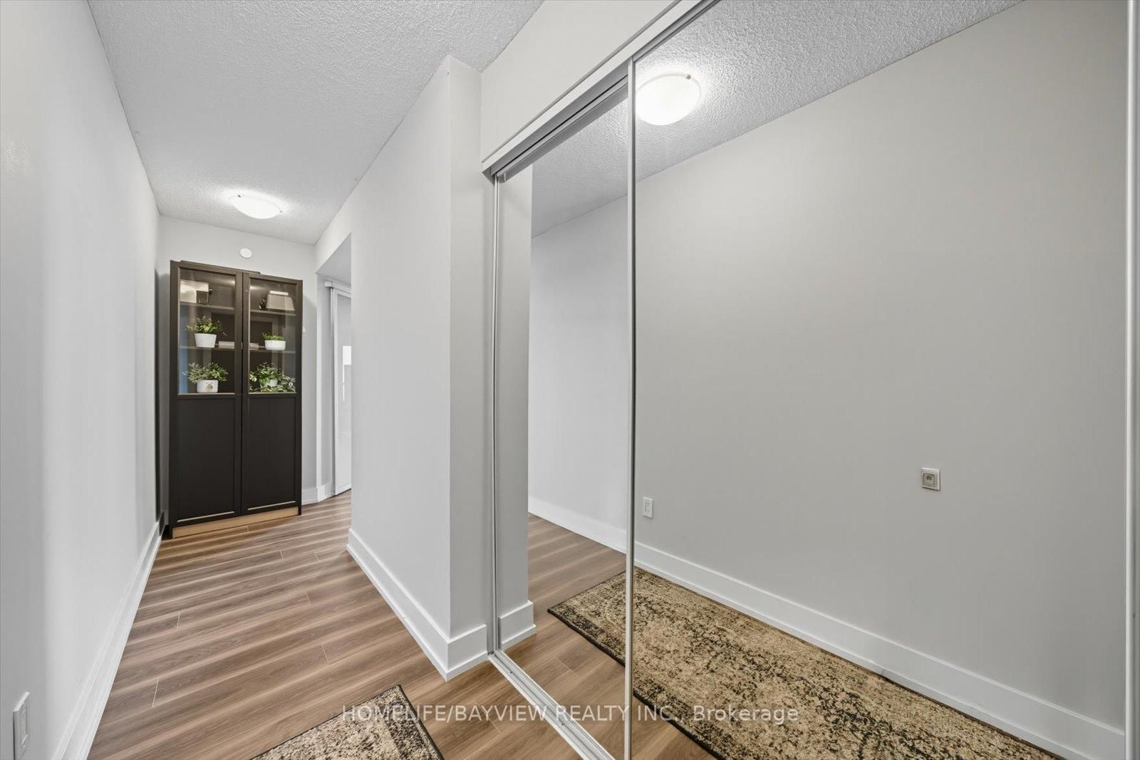 7 Mabelle Avenue, Unit 2802 - Photo 8