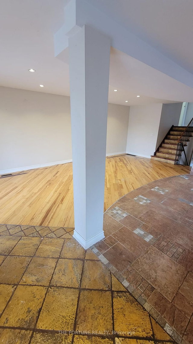 44 Rotherglen (Main) Court