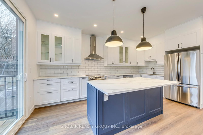 188 HALLAM St, Toronto, M6H 1X5 | Image 3