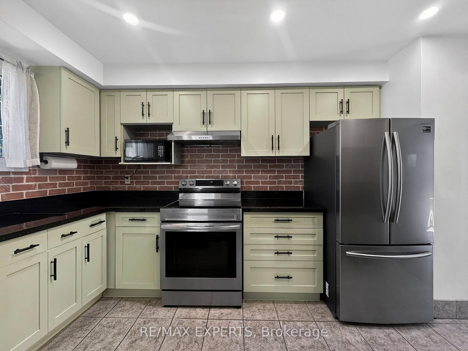 Detached House for sale at 86 Sutter Avenue, Brampton, Ontario, L6Z 1G7 - Heart Lake West - MLS: W12988816