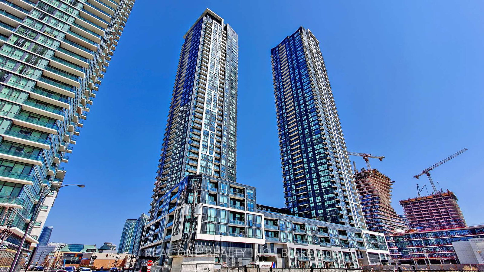 510 Curran Place, Unit 2104 - Photo 2