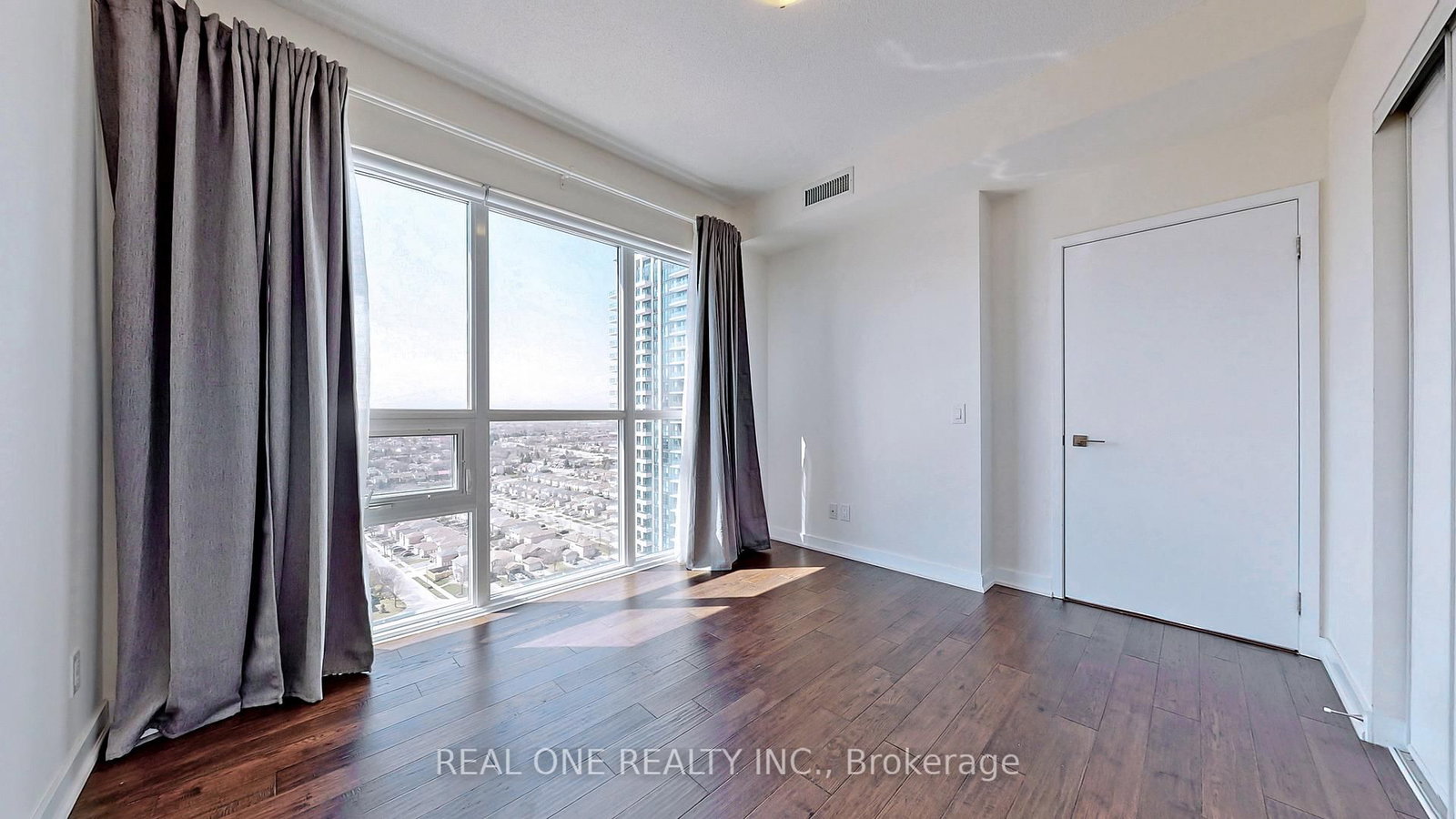 510 Curran Place, Unit 2104 - Photo 20