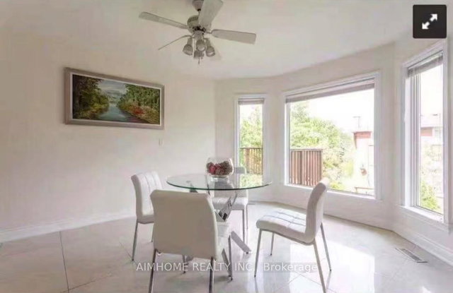 3550 Sandering Crescent