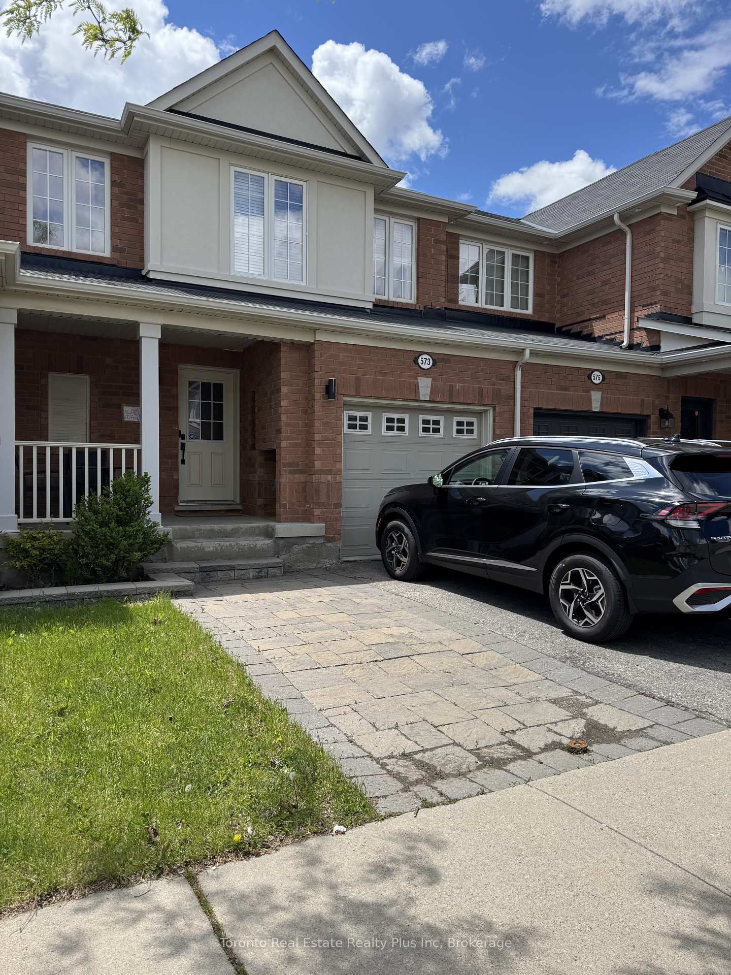 Townhouse for sale at 573 Cargill Path, Milton, Ontario, L9T 7R5 - Coates - MLS: W12988944