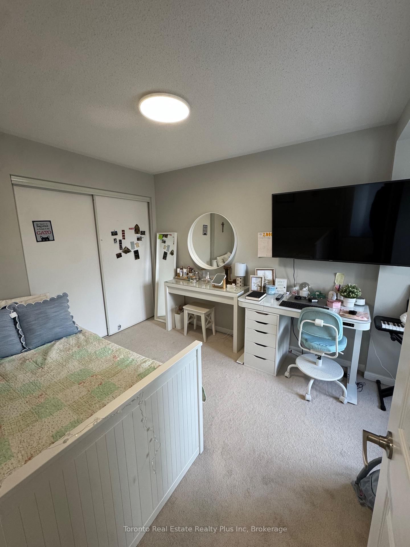 Townhouse for sale at 573 Cargill Path, Milton, Ontario, L9T 7R5 - Coates - MLS: W12988944