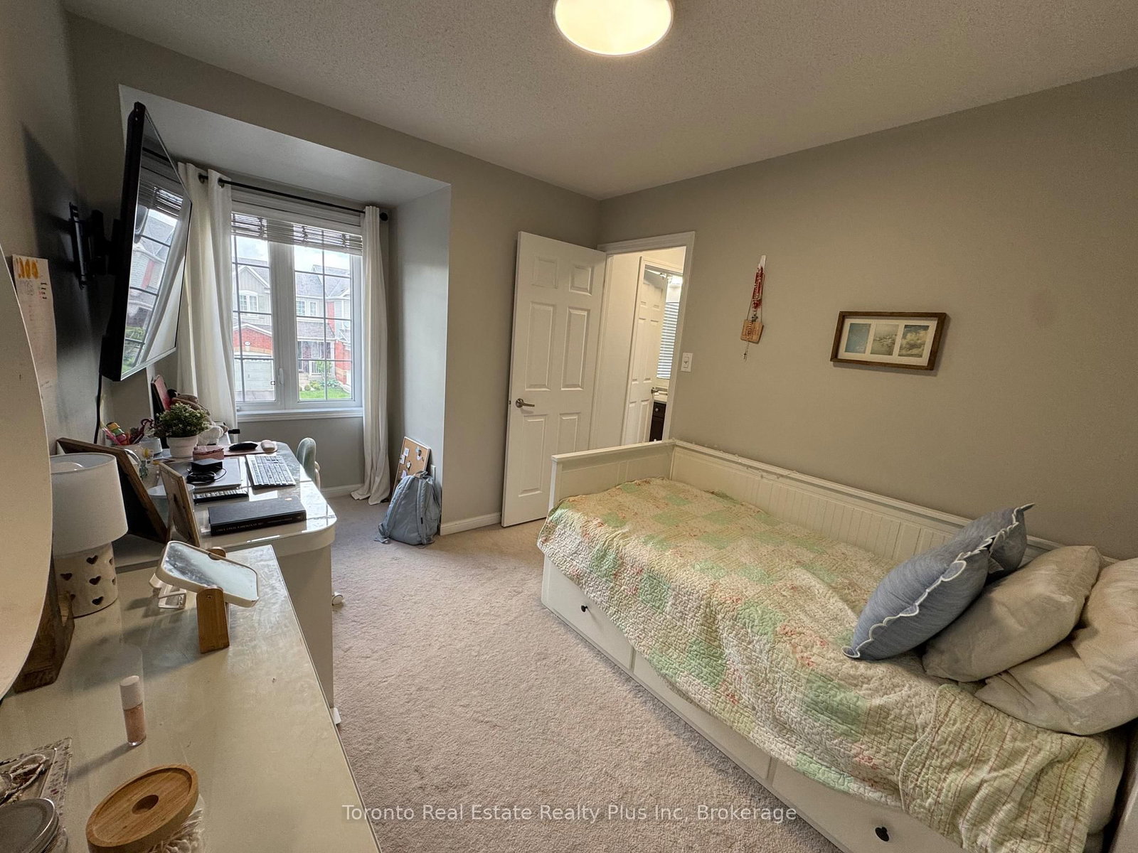 Townhouse for sale at 573 Cargill Path, Milton, Ontario, L9T 7R5 - Coates - MLS: W12988944