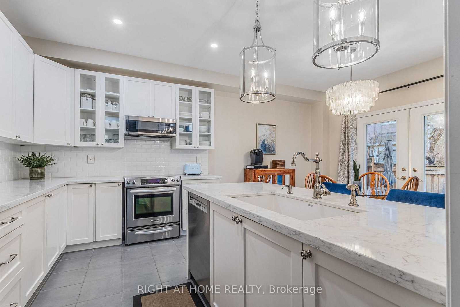 Detached House for sale at 488 Mcgibbon Drive, Milton, Ontario, L9T 8T7 - Clarke - MLS: W12989010