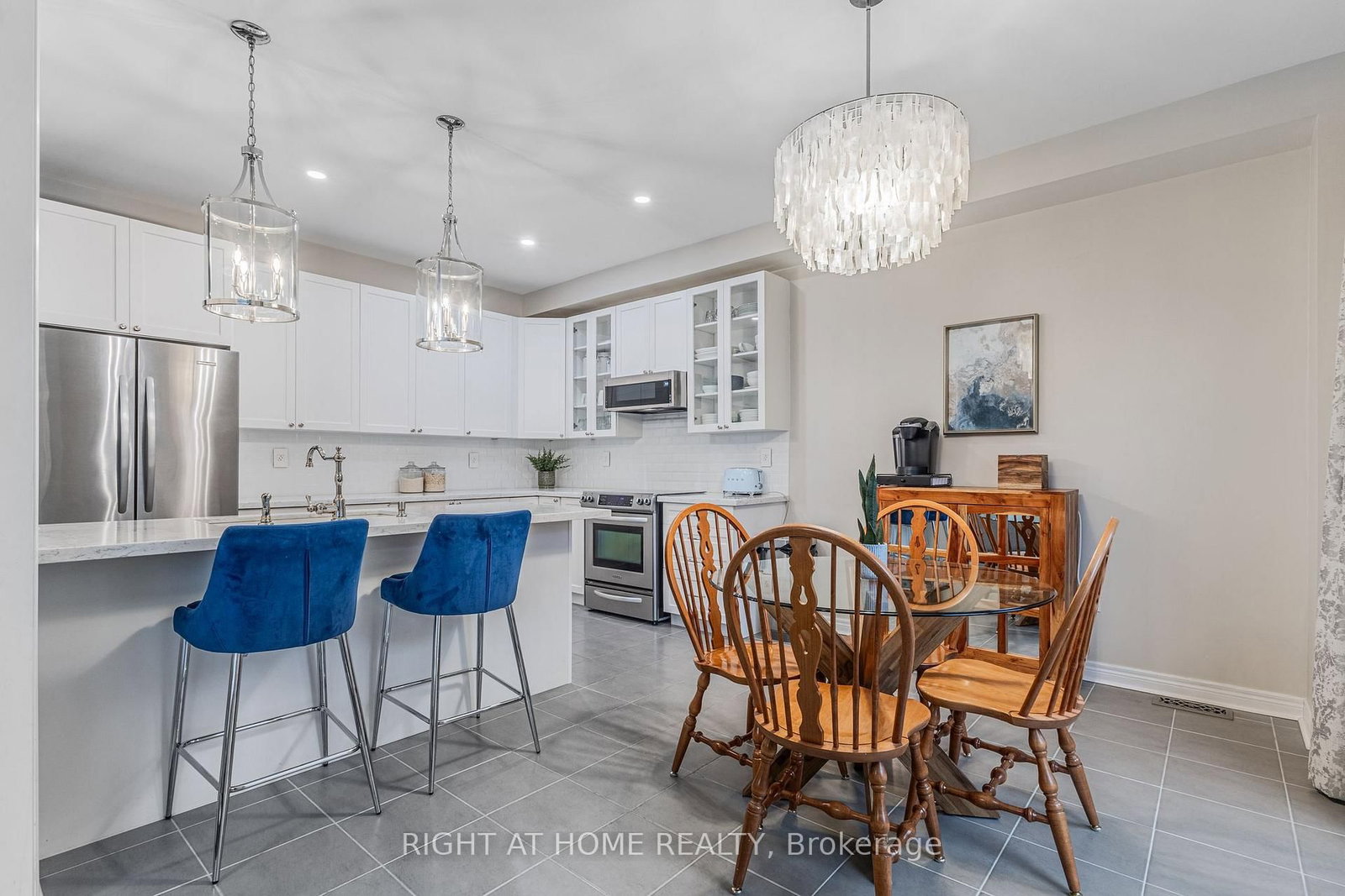 Detached House for sale at 488 Mcgibbon Drive, Milton, Ontario, L9T 8T7 - Clarke - MLS: W12989010