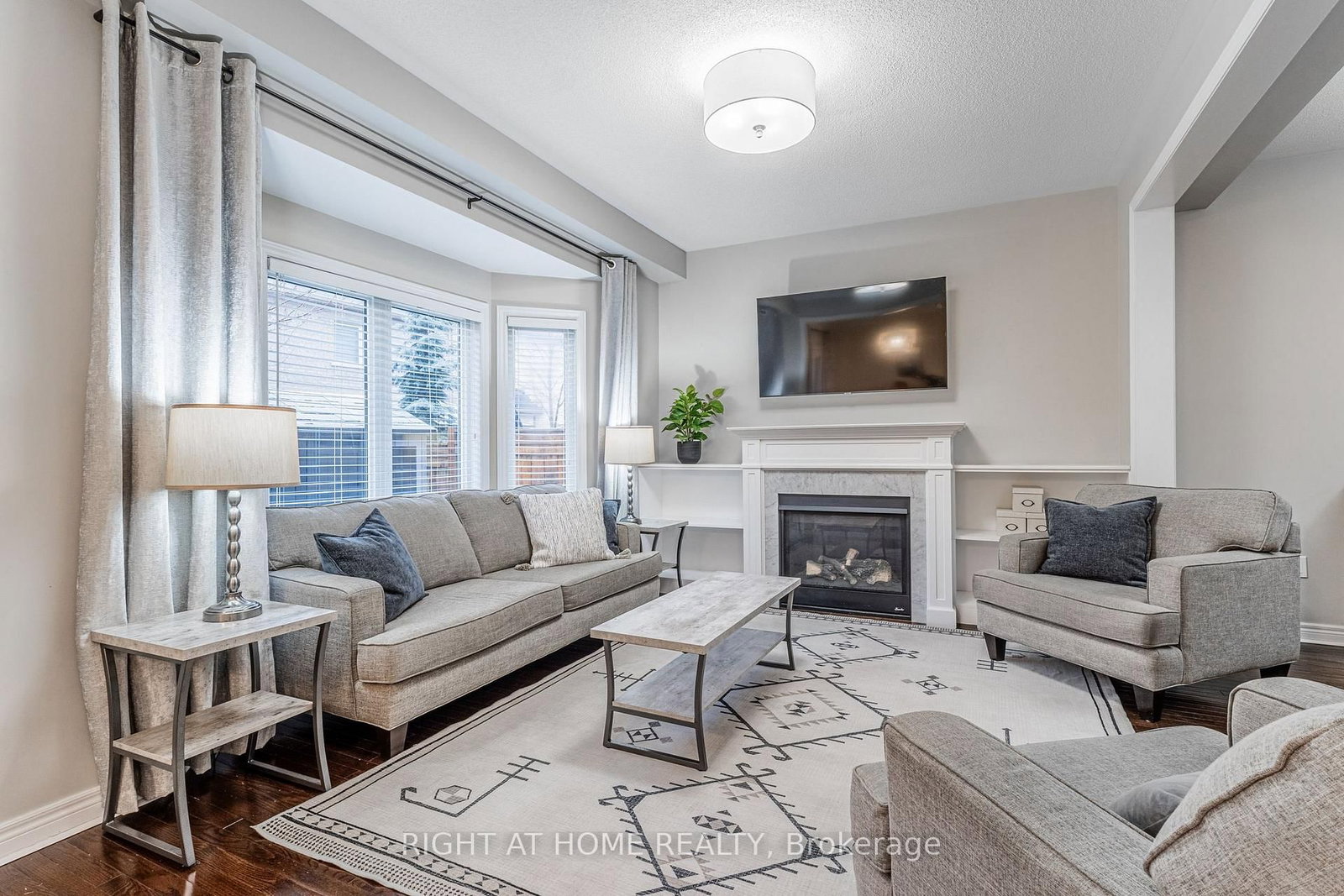 Detached House for sale at 488 Mcgibbon Drive, Milton, Ontario, L9T 8T7 - Clarke - MLS: W12989010