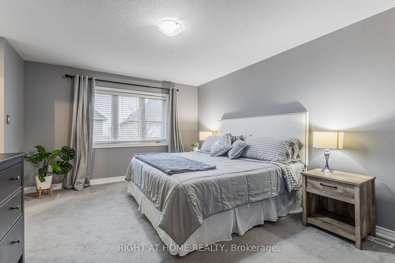 Detached House for sale at 488 Mcgibbon Drive, Milton, Ontario, L9T 8T7 - Clarke - MLS: W12989010