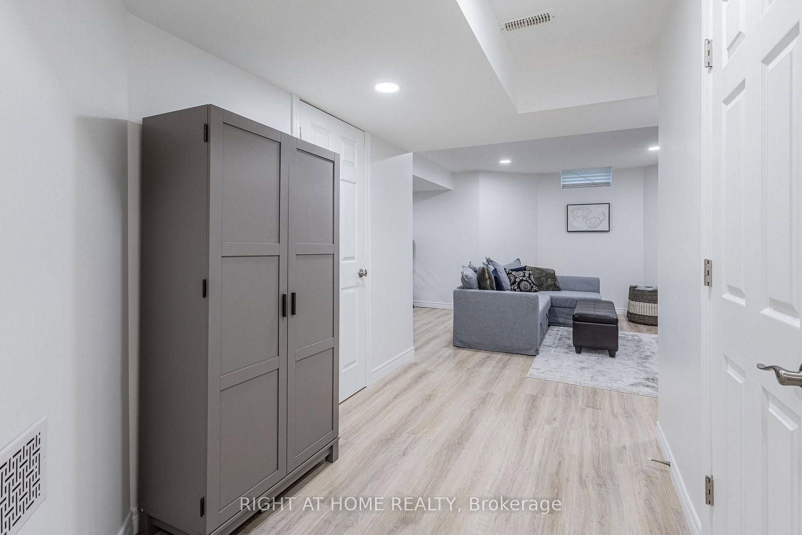 Detached House for sale at 488 Mcgibbon Drive, Milton, Ontario, L9T 8T7 - Clarke - MLS: W12989010