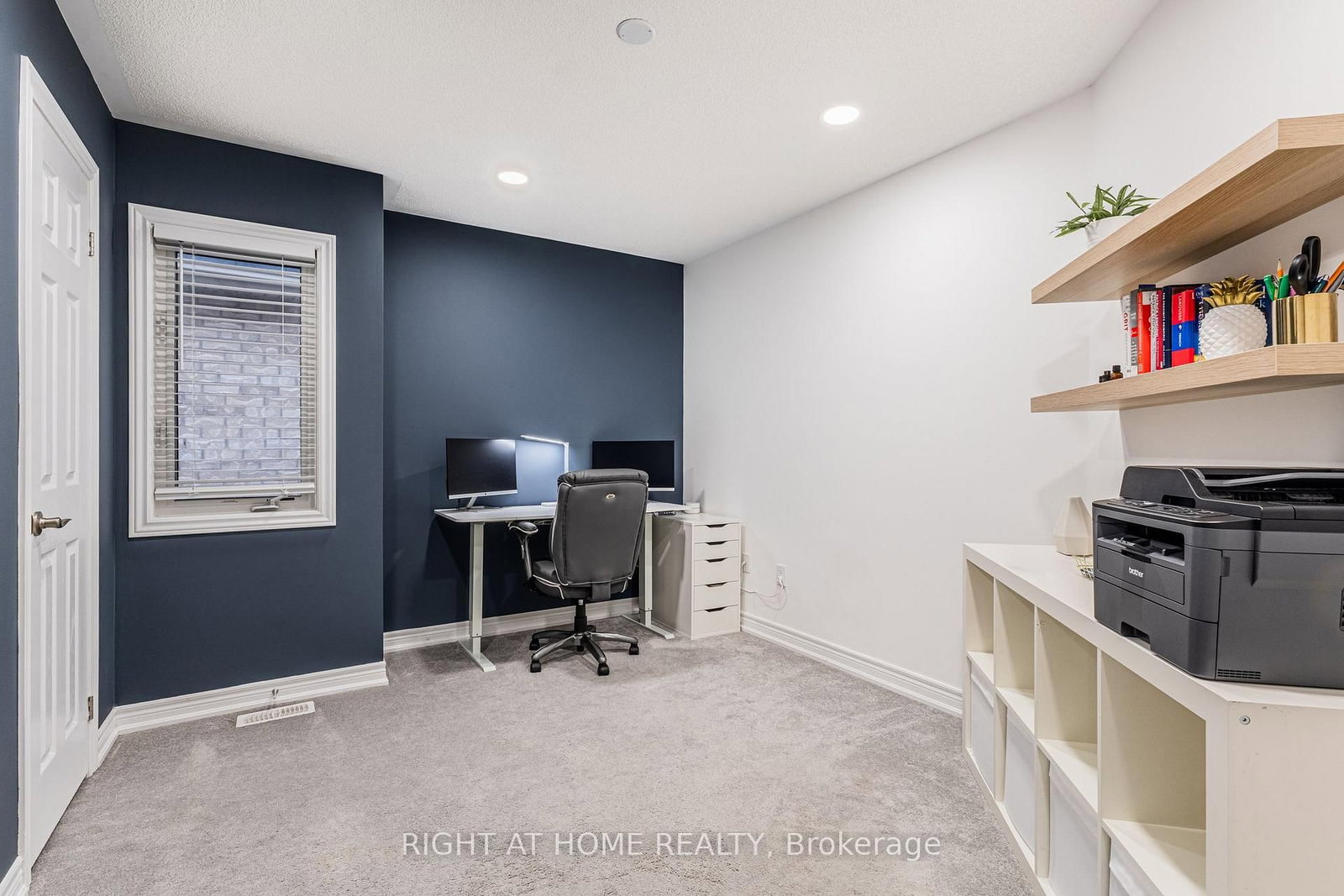 Detached House for sale at 488 Mcgibbon Drive, Milton, Ontario, L9T 8T7 - Clarke - MLS: W12989010