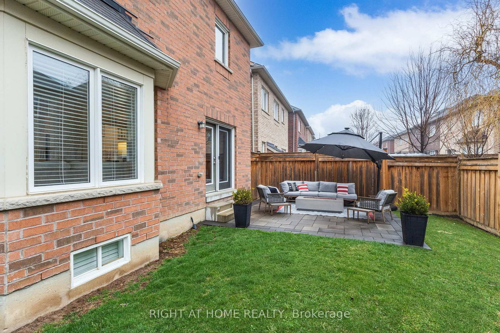 Detached House for sale at 488 Mcgibbon Drive, Milton, Ontario, L9T 8T7 - Clarke - MLS: W12989010