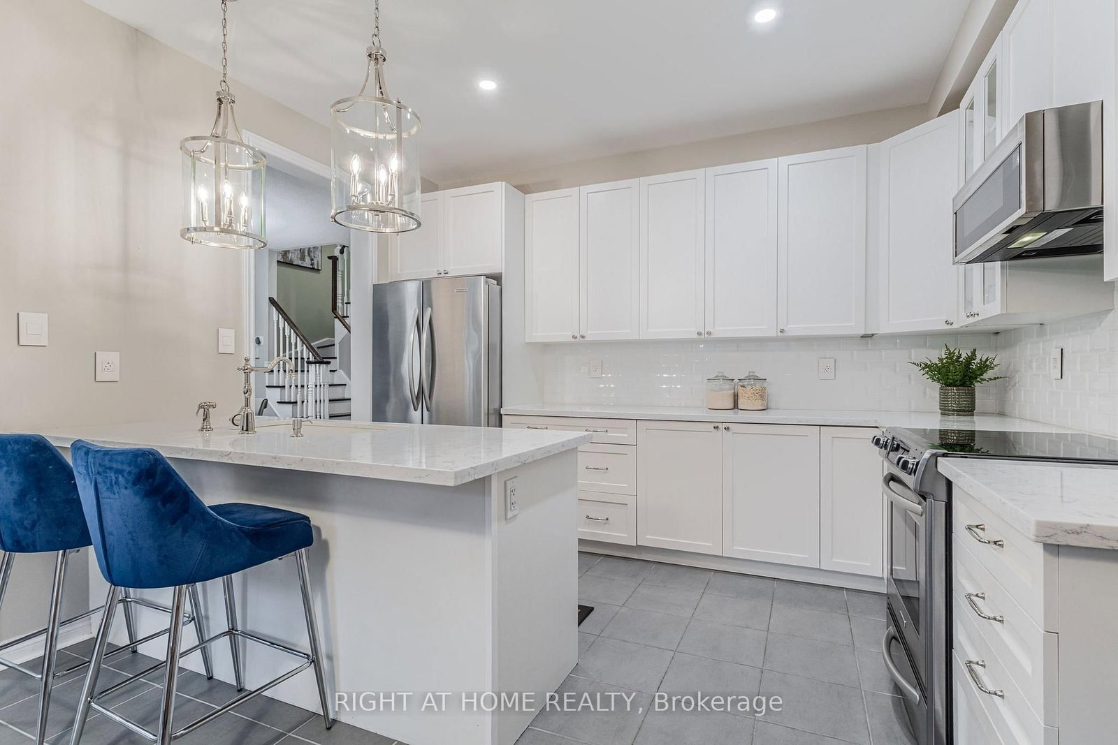 Detached House for sale at 488 Mcgibbon Drive, Milton, Ontario, L9T 8T7 - Clarke - MLS: W12989010