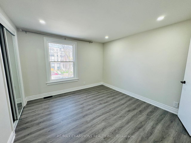 2nd Flr - 196 Caledonia Road