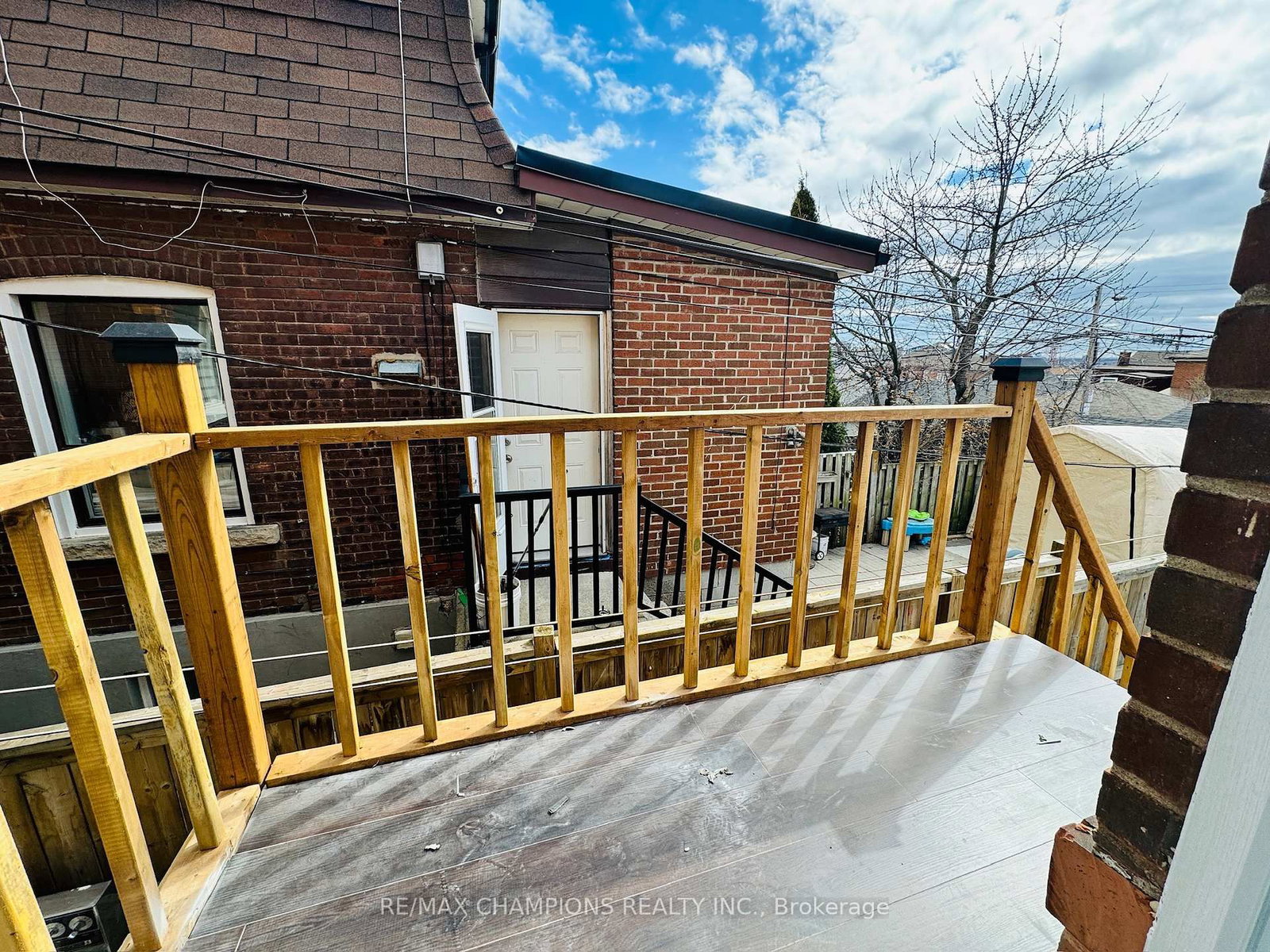 196 Caledonia Road, Unit Main Flr - Photo 22