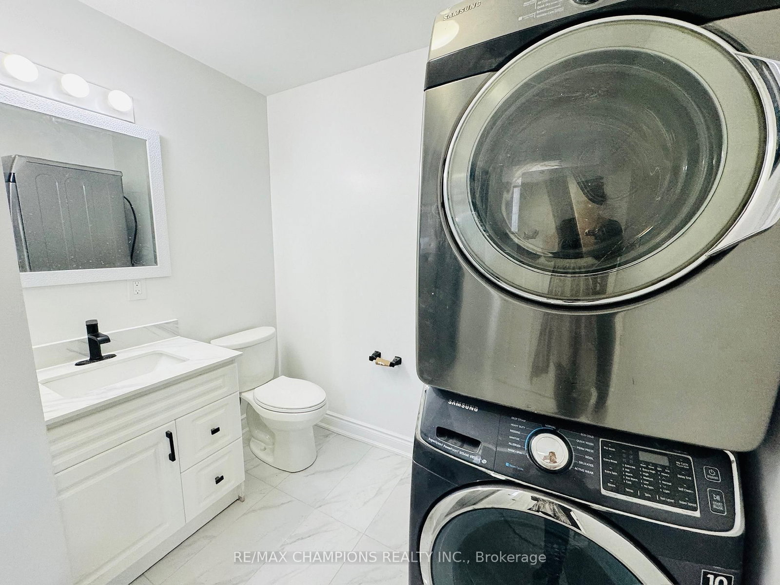 196 Caledonia Road, Unit Main Flr - Photo 25