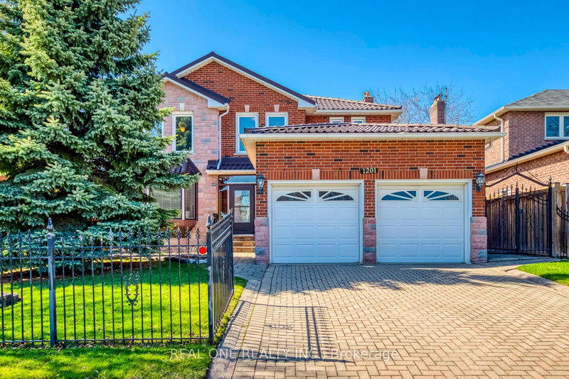 1201 Creekside Dr, Oakville, L6H 4Y8 | Image 2