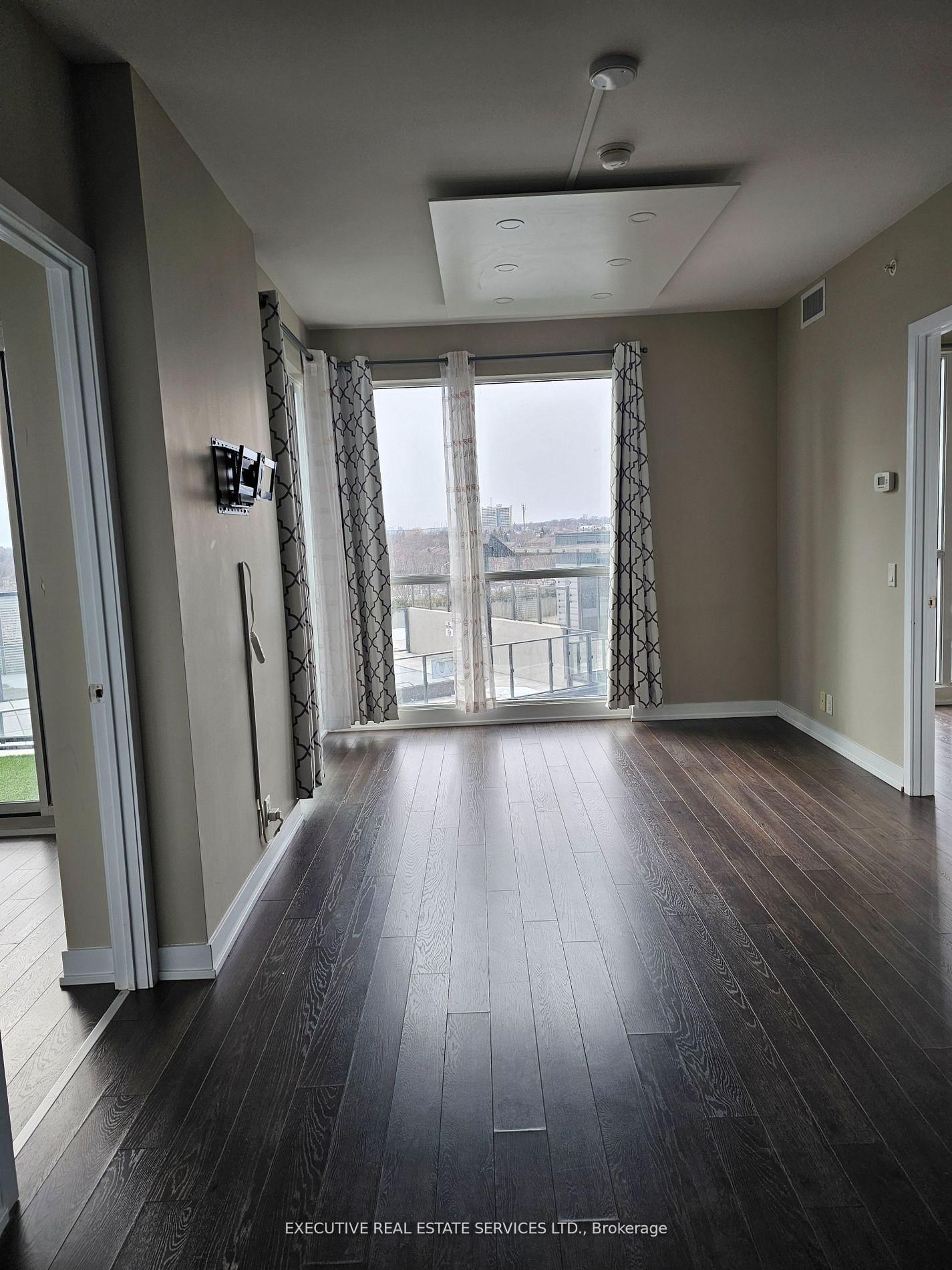 10 Park Lawn Road E, Unit 904 - Photo 2