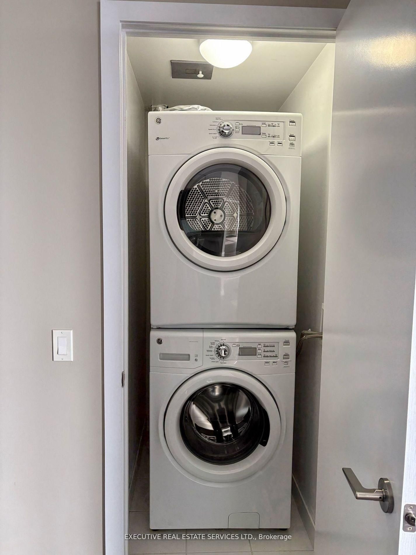 10 Park Lawn Road E, Unit 904 - Photo 9