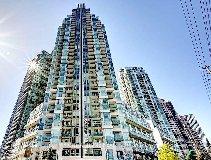 220 Burnhamthorpe Road W, Unit 2902