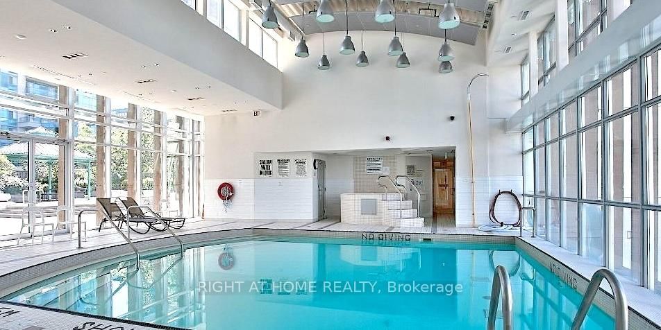 220 Burnhamthorpe Road W, Unit 2902 - Photo 16