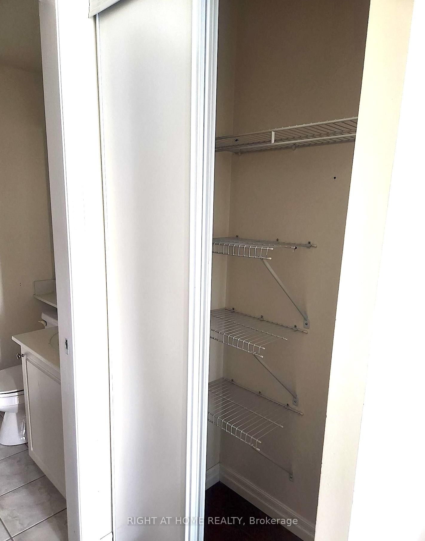 220 Burnhamthorpe Road W, Unit 2902 - Photo 7