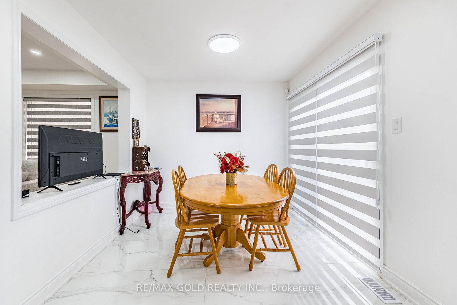 Semi-Detached House for sale at 31 Garibaldi Drive, Brampton, Ontario, L6X 4Y7 - Fletcher's Meadow - MLS: W12989176