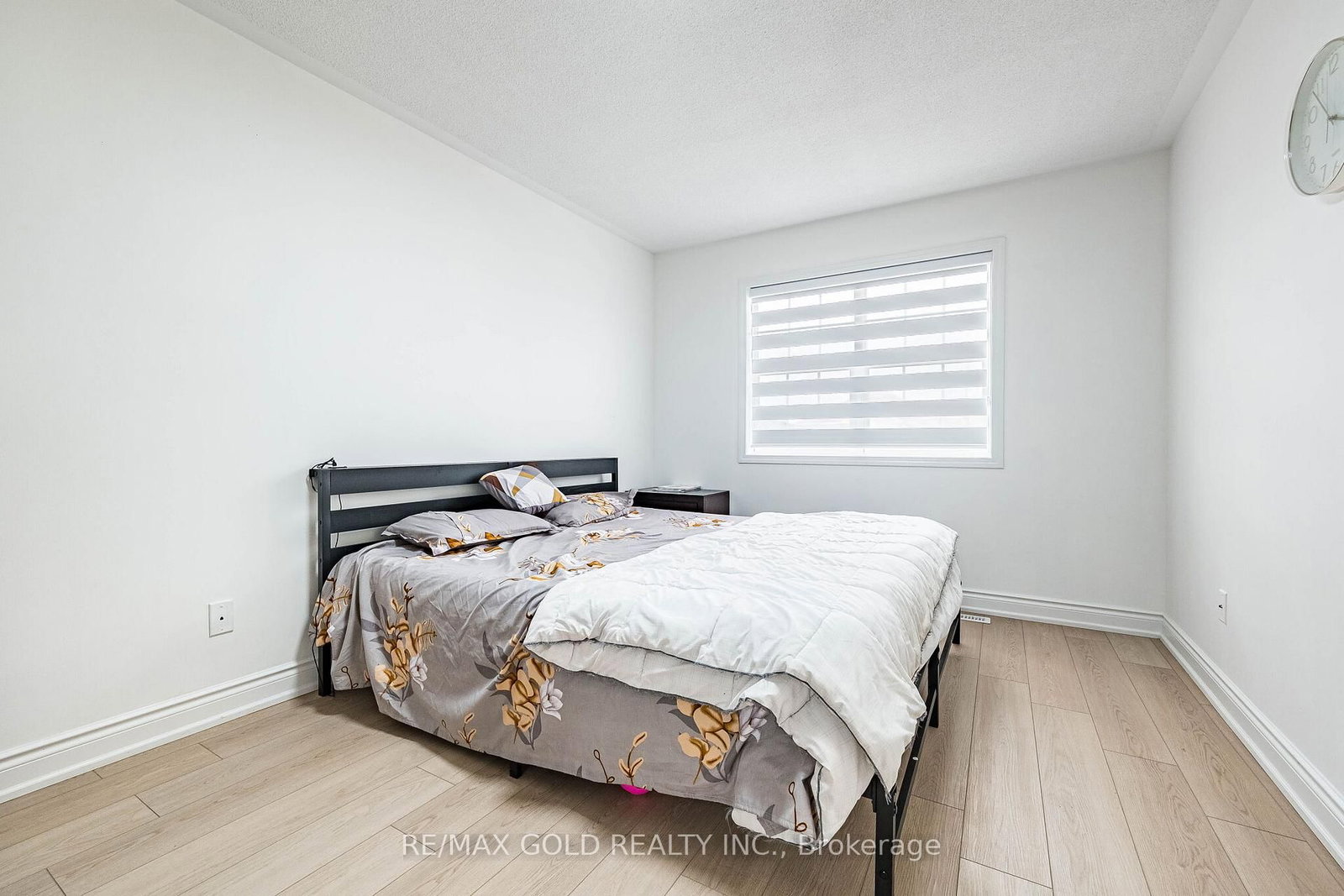 Semi-Detached House for sale at 31 Garibaldi Drive, Brampton, Ontario, L6X 4Y7 - Fletcher's Meadow - MLS: W12989176