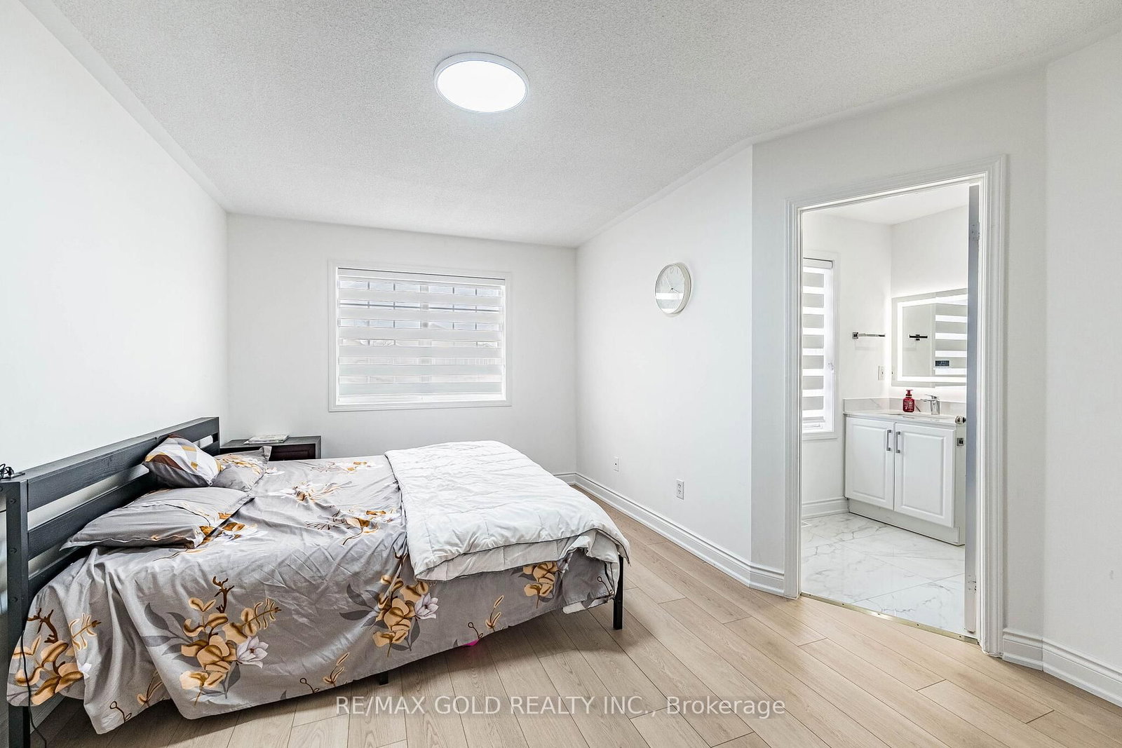 Semi-Detached House for sale at 31 Garibaldi Drive, Brampton, Ontario, L6X 4Y7 - Fletcher's Meadow - MLS: W12989176