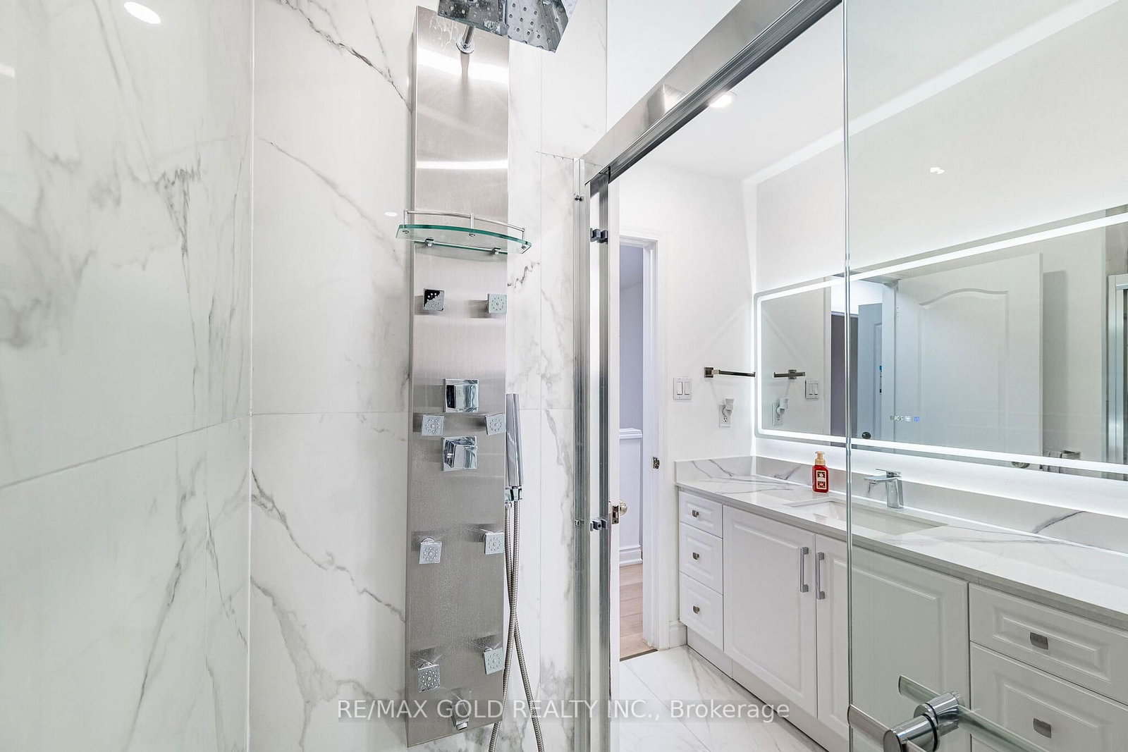 Semi-Detached House for sale at 31 Garibaldi Drive, Brampton, Ontario, L6X 4Y7 - Fletcher's Meadow - MLS: W12989176