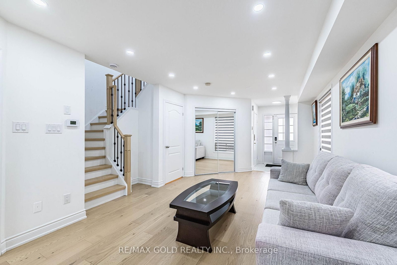 Semi-Detached House for sale at 31 Garibaldi Drive, Brampton, Ontario, L6X 4Y7 - Fletcher's Meadow - MLS: W12989176