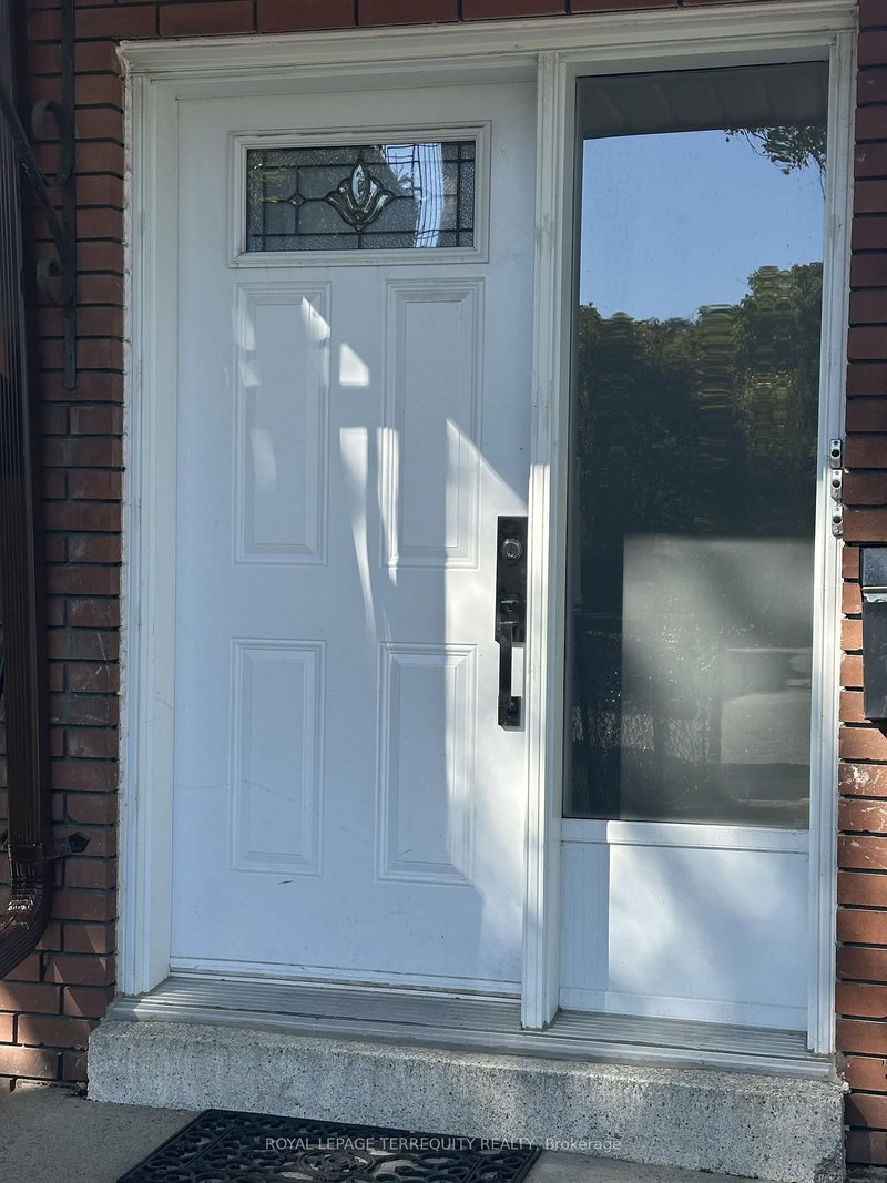 home for lease on #3-150 Portland Street