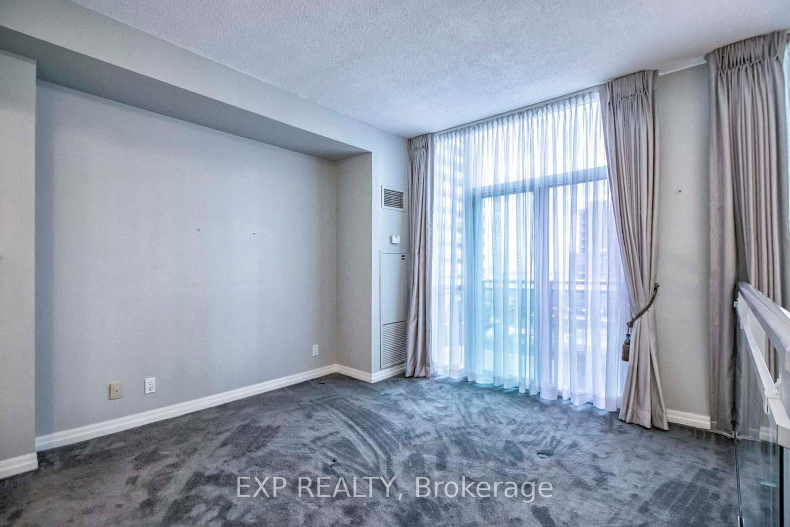 3939 Duke Of York Boulevard, Unit 707 - Photo 28