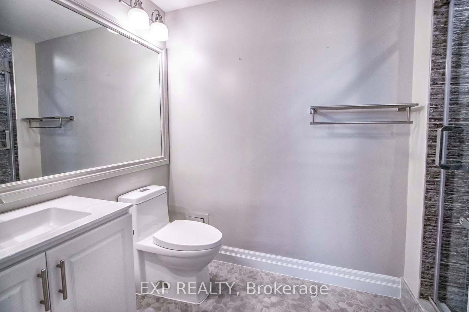 3939 Duke Of York Boulevard, Unit 707 - Photo 32