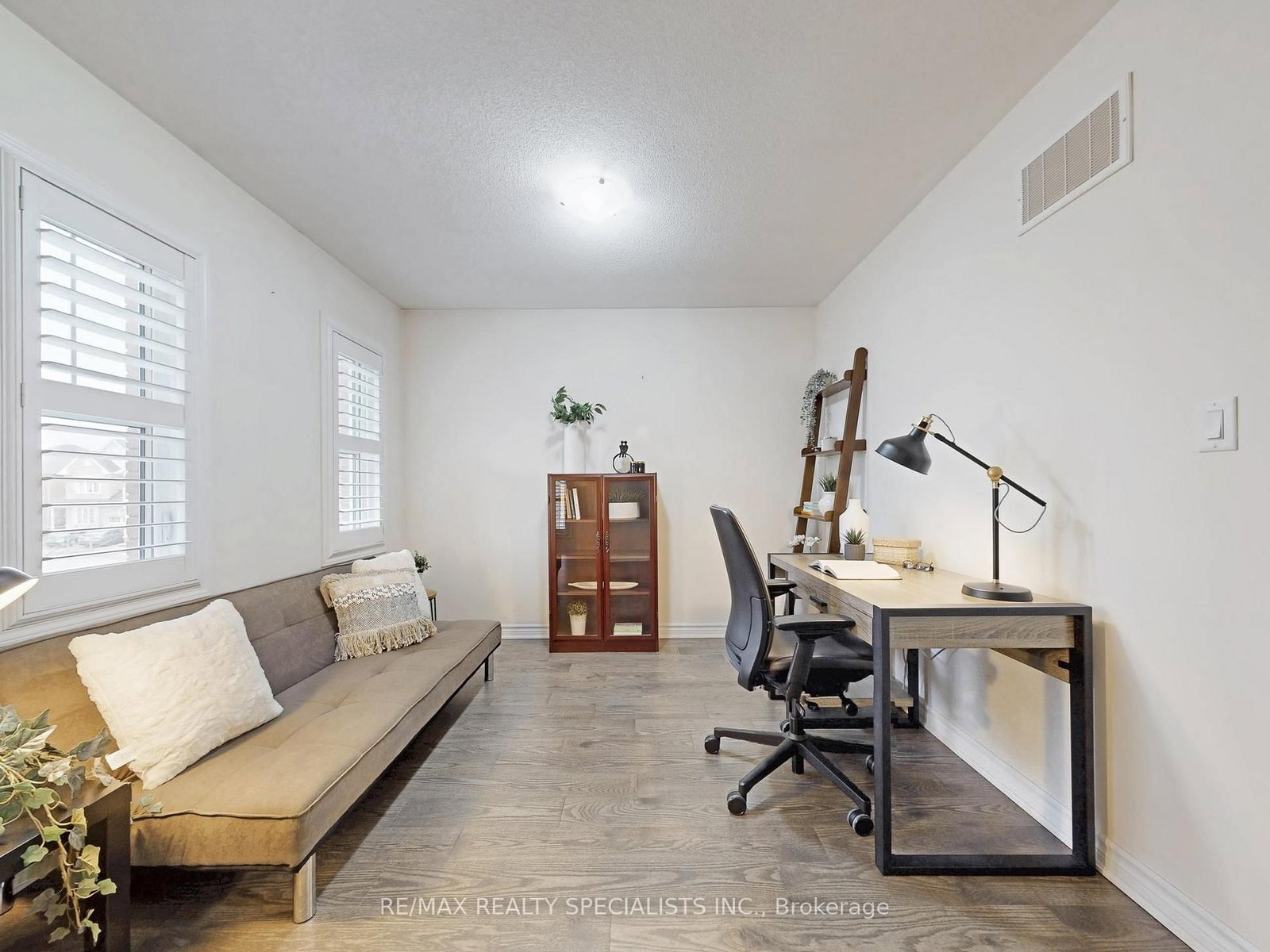 1442 Orr Terrace - Photo 18