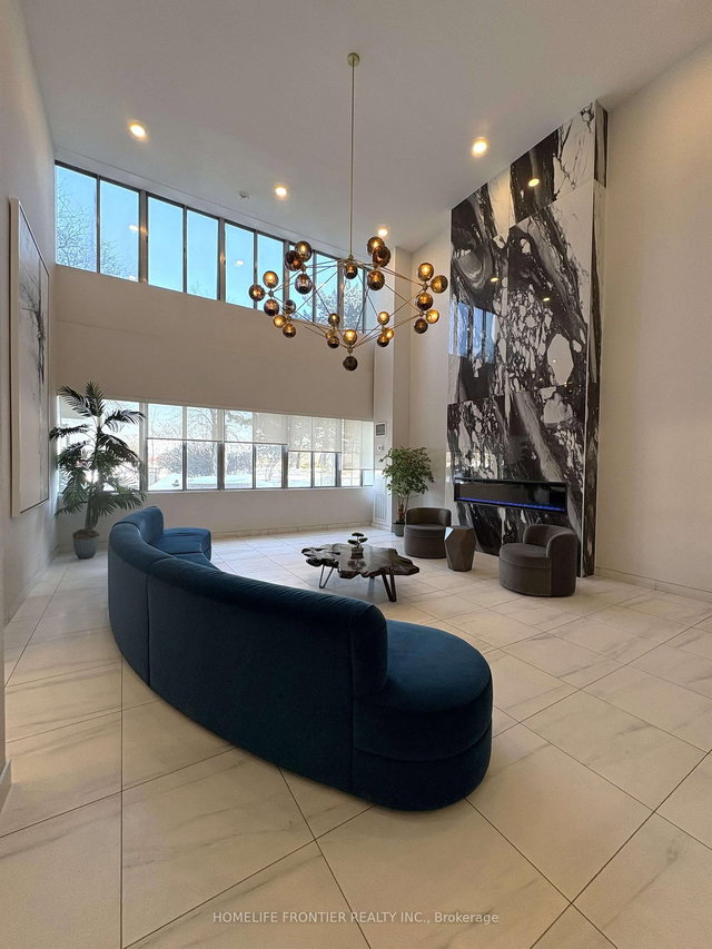 1906 - 1580 Mississauga Vly Boulevard