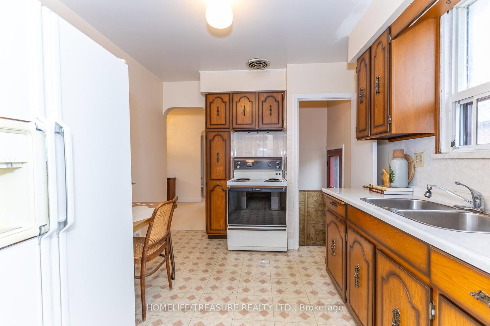 Detached House for sale at 166 Delta Street, Toronto, Ontario, M8W 4E5 - Alderwood - MLS: W12989402