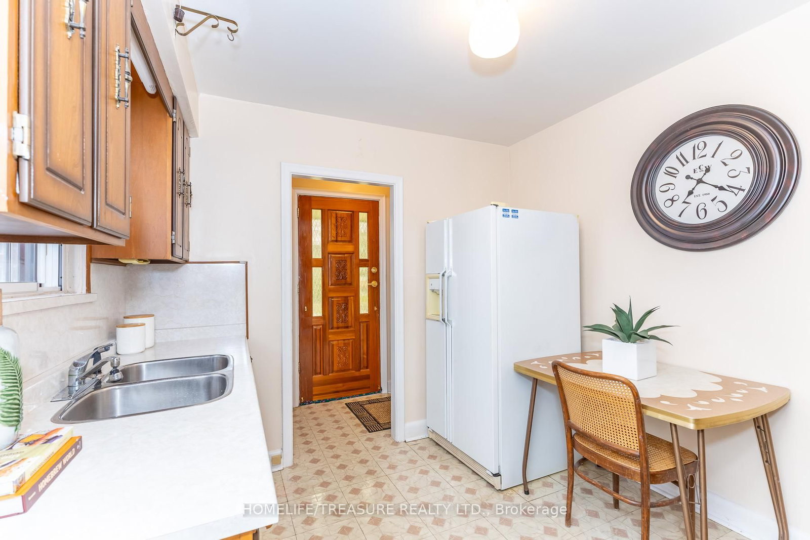 Detached House for sale at 166 Delta Street, Toronto, Ontario, M8W 4E5 - Alderwood - MLS: W12989402