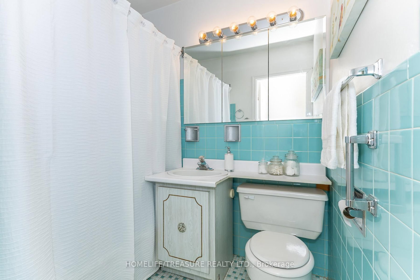 Detached House for sale at 166 Delta Street, Toronto, Ontario, M8W 4E5 - Alderwood - MLS: W12989402