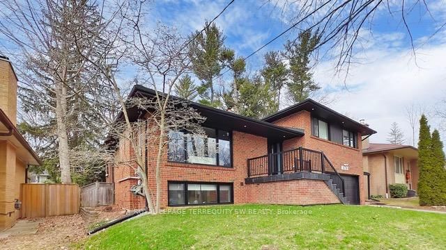 home for lease on Lower-3170 The Credit Woodlands null