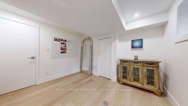 3170 The Credit Woodlands, Unit Lower - Photo 18