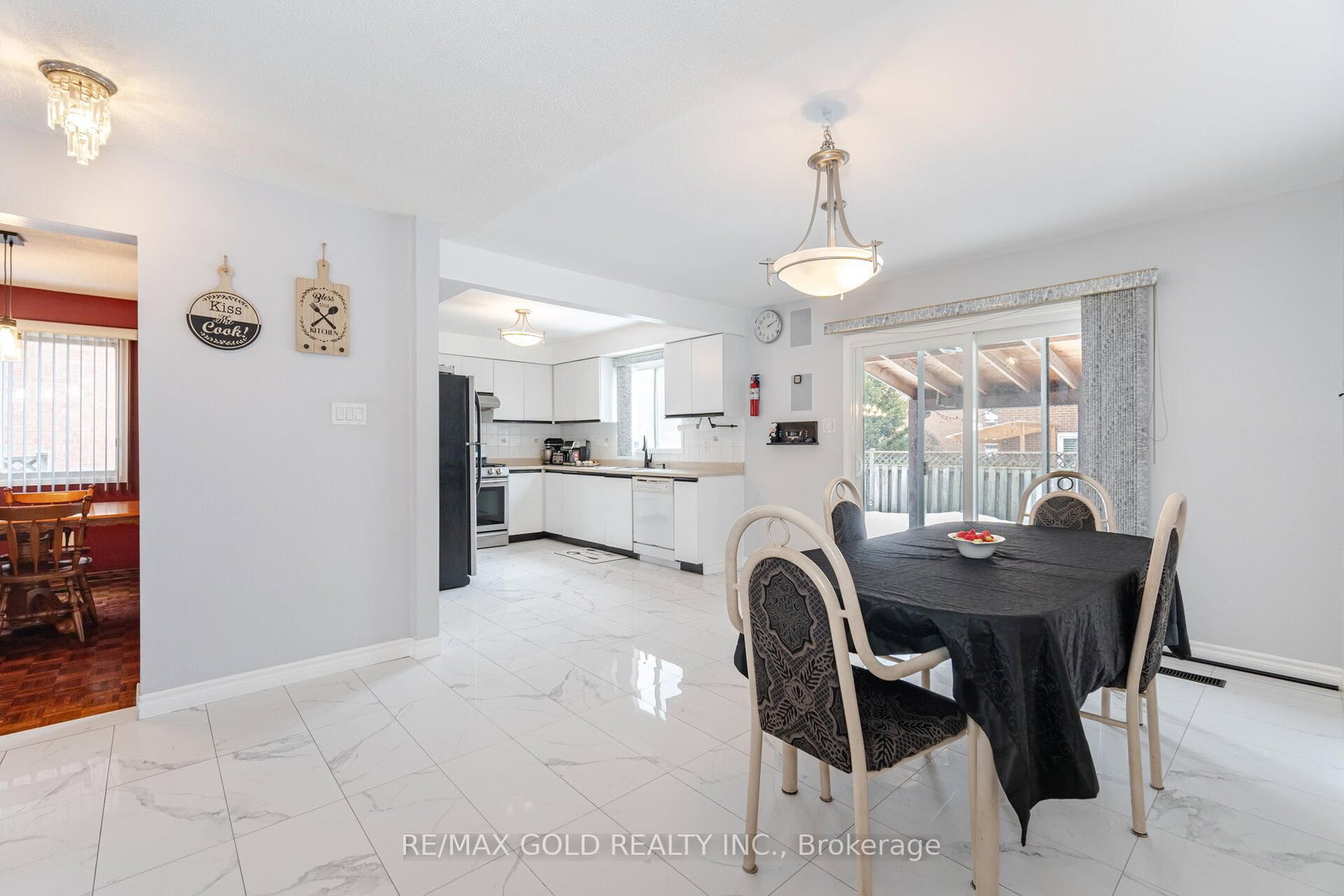 Detached House for sale at 29 Brydon Crescent, Brampton, Ontario, L6X 3K2 - Brampton East - MLS: W12989510