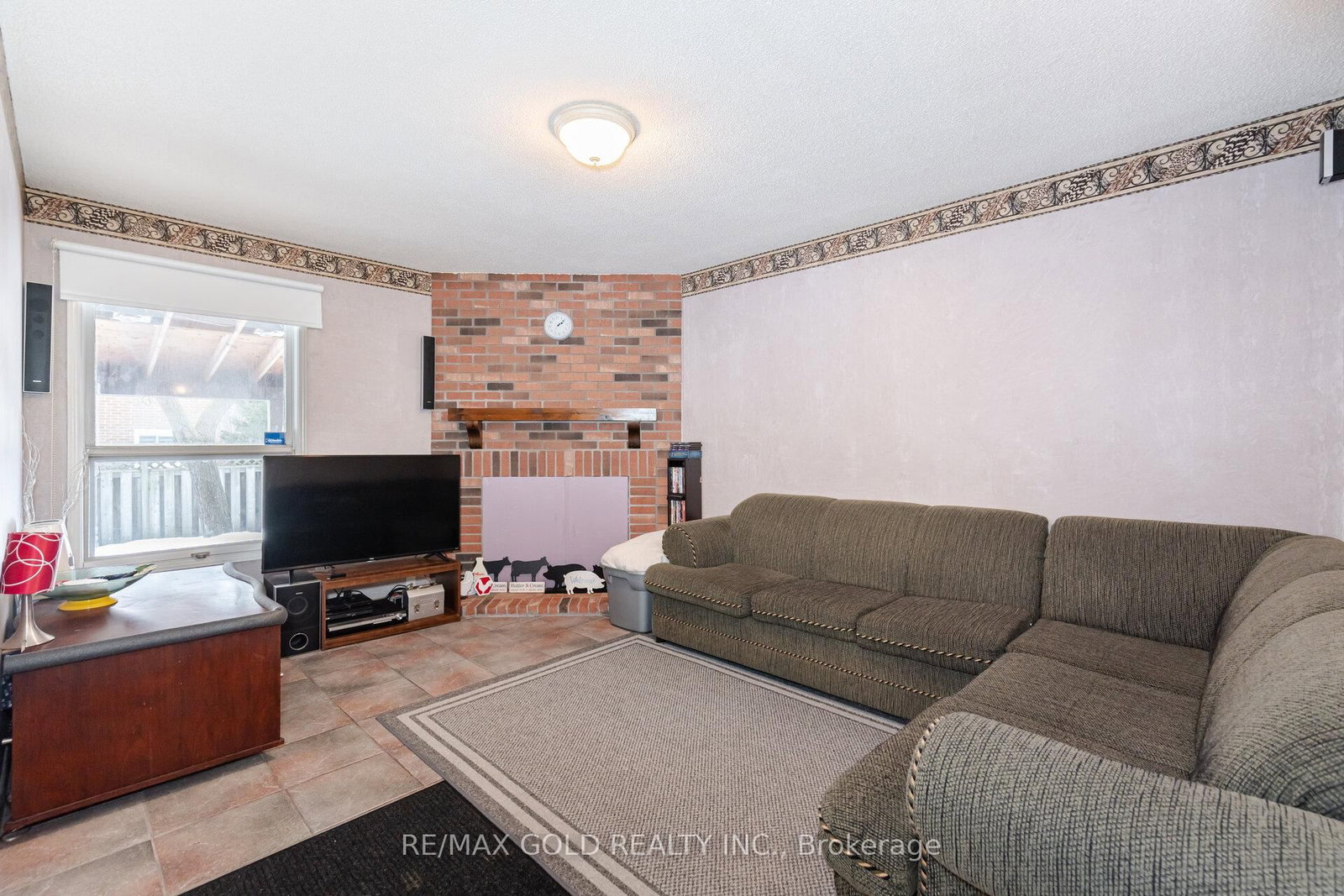 Detached House for sale at 29 Brydon Crescent, Brampton, Ontario, L6X 3K2 - Brampton East - MLS: W12989510