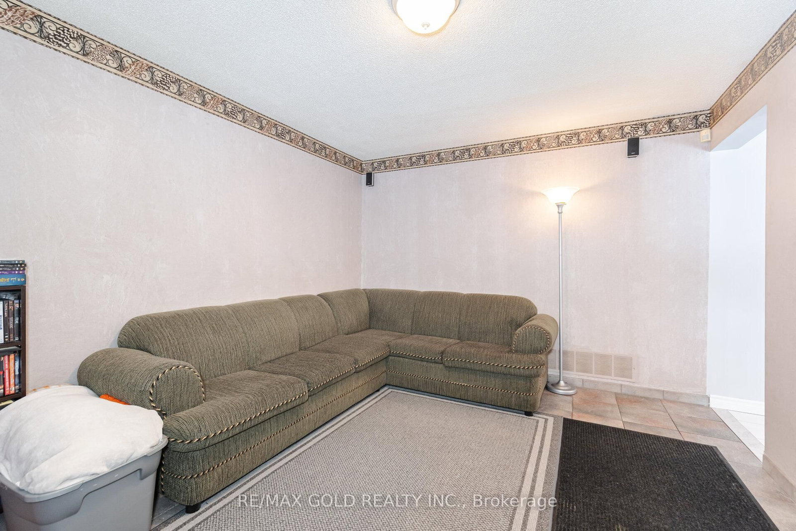 Detached House for sale at 29 Brydon Crescent, Brampton, Ontario, L6X 3K2 - Brampton East - MLS: W12989510