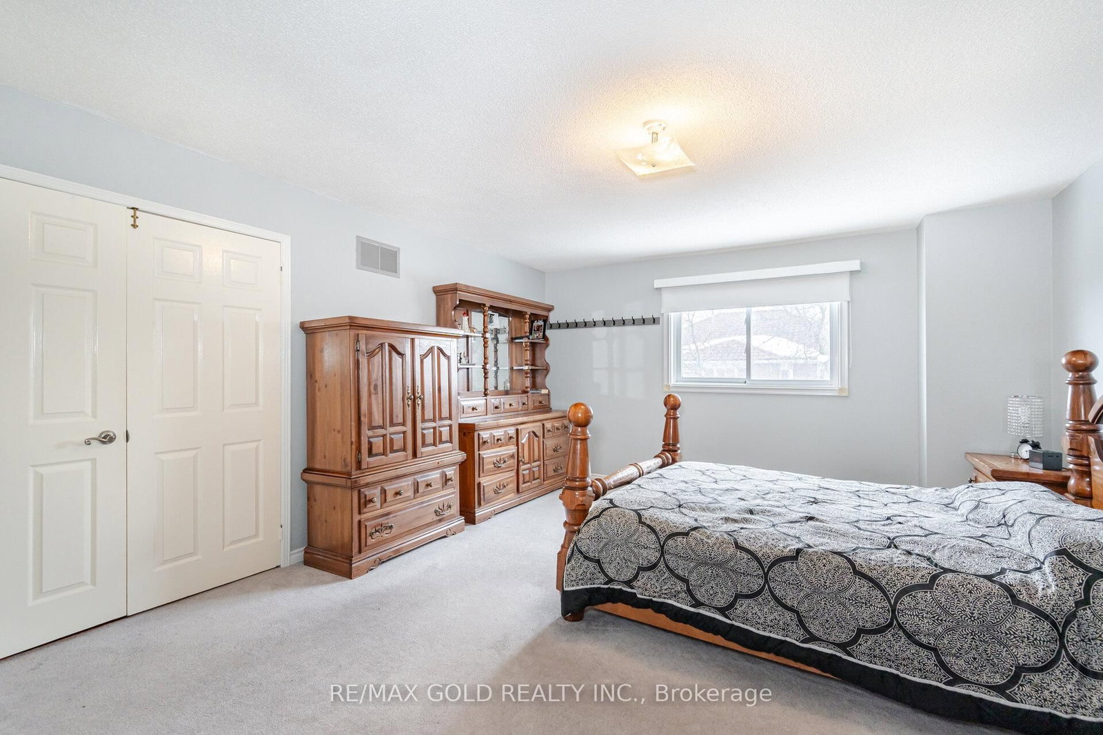 Detached House for sale at 29 Brydon Crescent, Brampton, Ontario, L6X 3K2 - Brampton East - MLS: W12989510