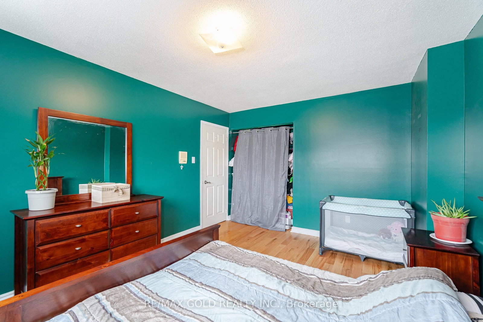 Detached House for sale at 29 Brydon Crescent, Brampton, Ontario, L6X 3K2 - Brampton East - MLS: W12989510