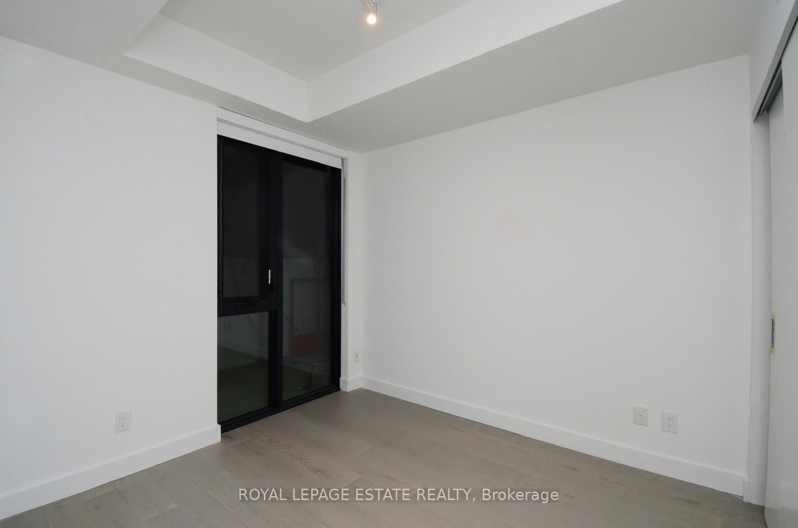 160 Kingsway Crescent, Unit 406 - Photo 2